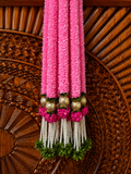 TRADITIONAL PINK HANGING EACH 3 FEET PACK OF 2